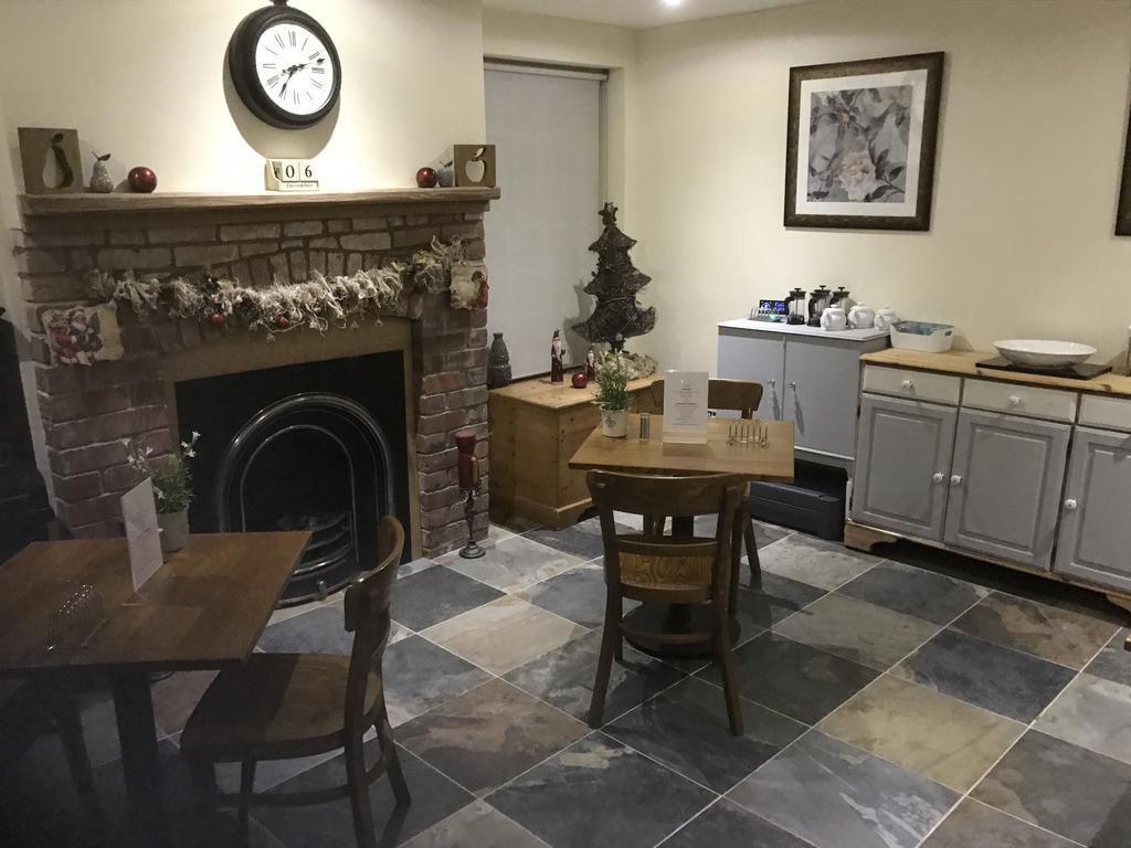 Deri-Down Guest House Abergavenny Exterior foto