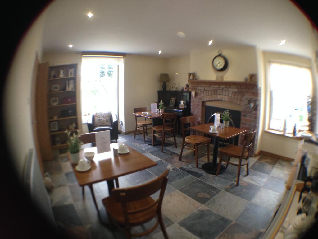 Deri-Down Guest House Abergavenny Exterior foto