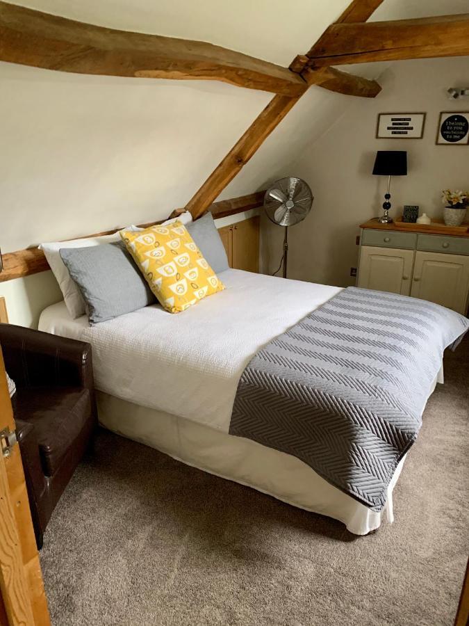 Deri-Down Guest House Abergavenny Exterior foto